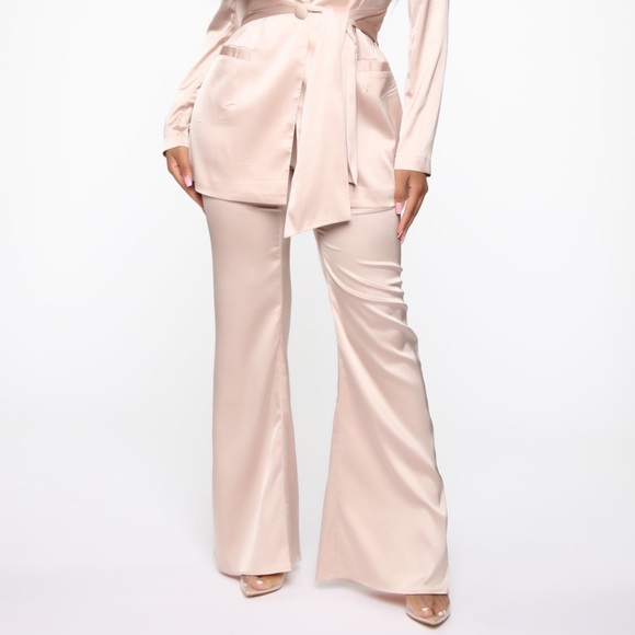 Nude satin suit set NWT - Picture 2 of 10